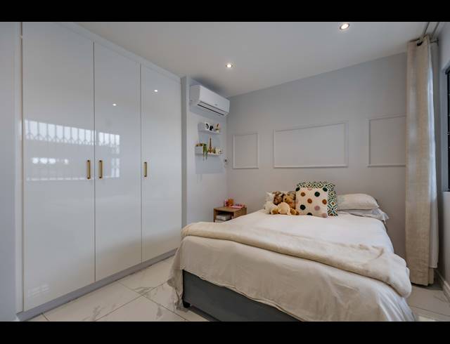2 BEDROOM APARTMENT FOR SALE IN WINDERMERE